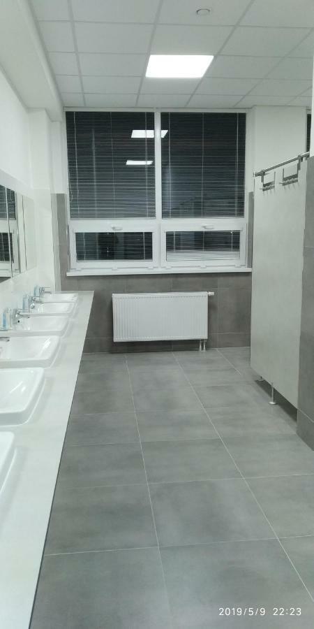 White Coral Club Vandrarhem Košice Exteriör bild
